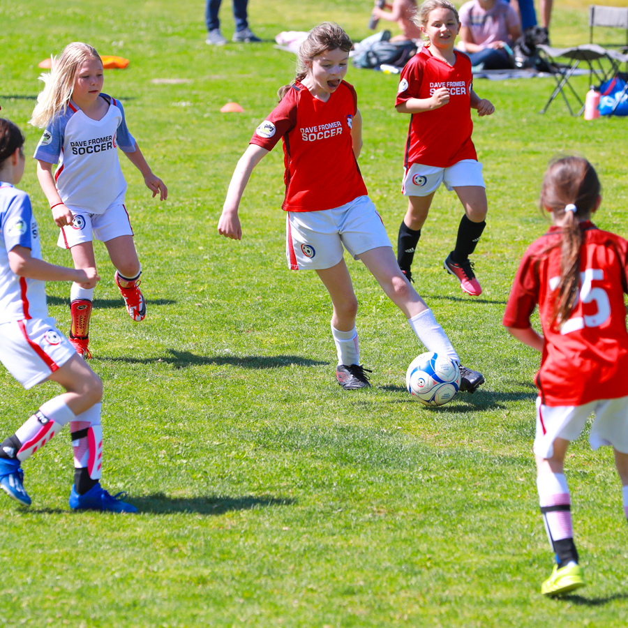 Girls playing Fall Soccer